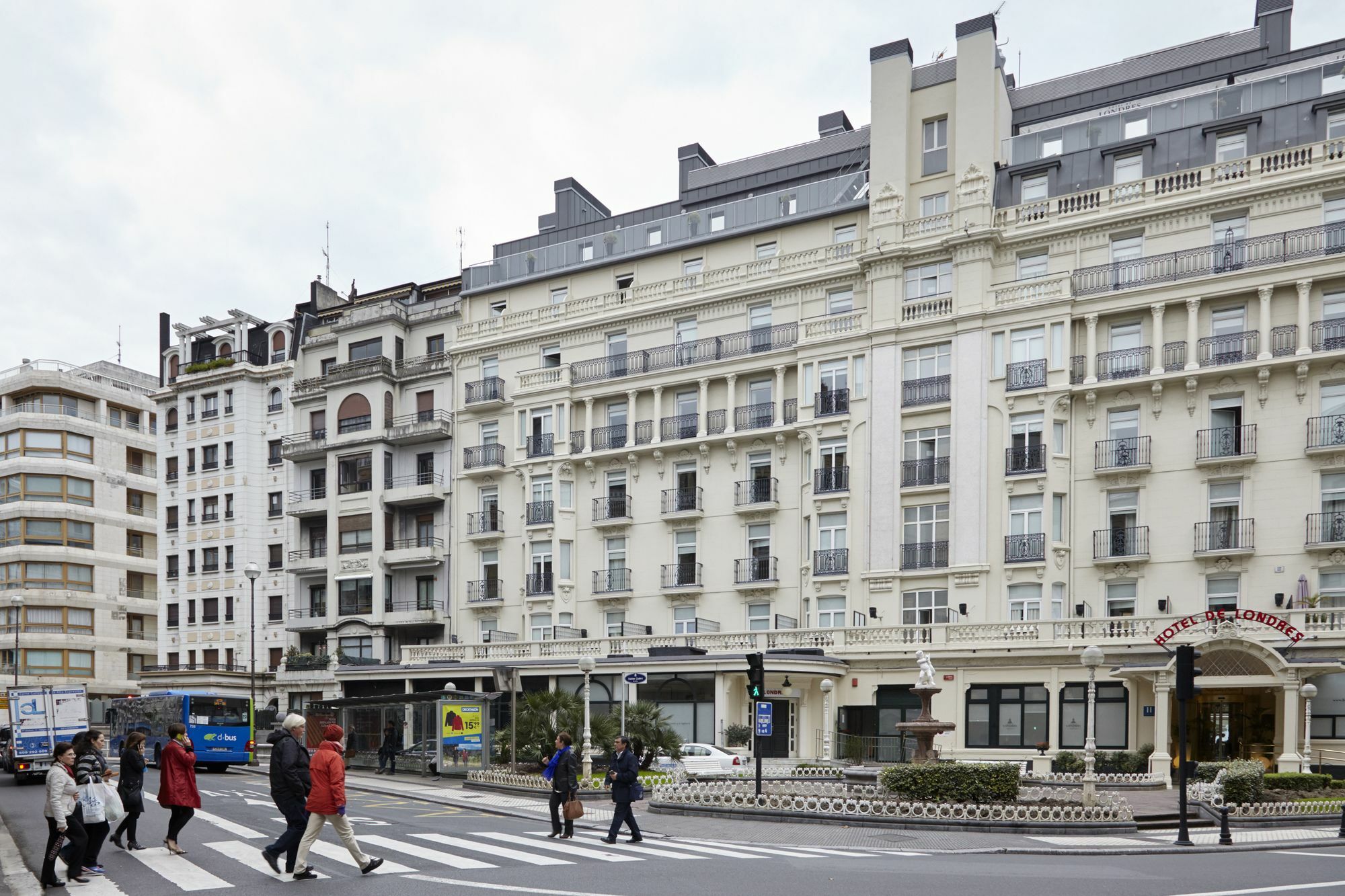 Zubiri Plaza Apartment By Feelfree Rentals San Sebastián Exterior photo